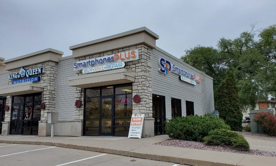 SmartphonesPLUS Coralville Store