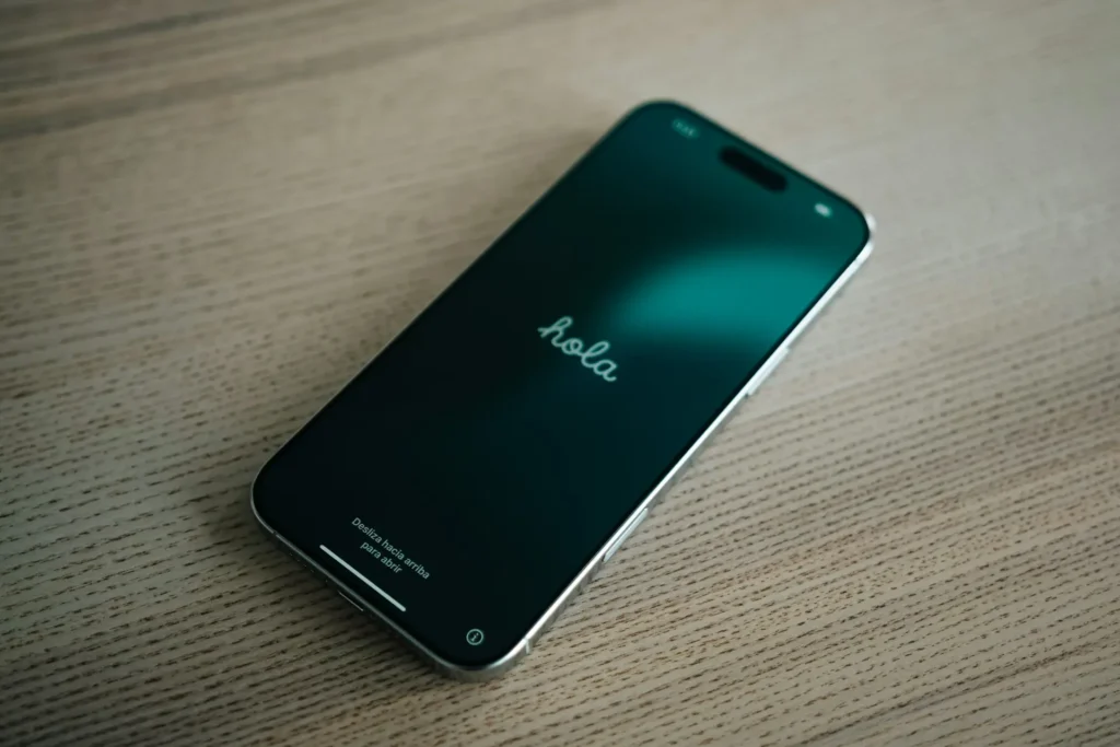 iPhone Hello Screen 