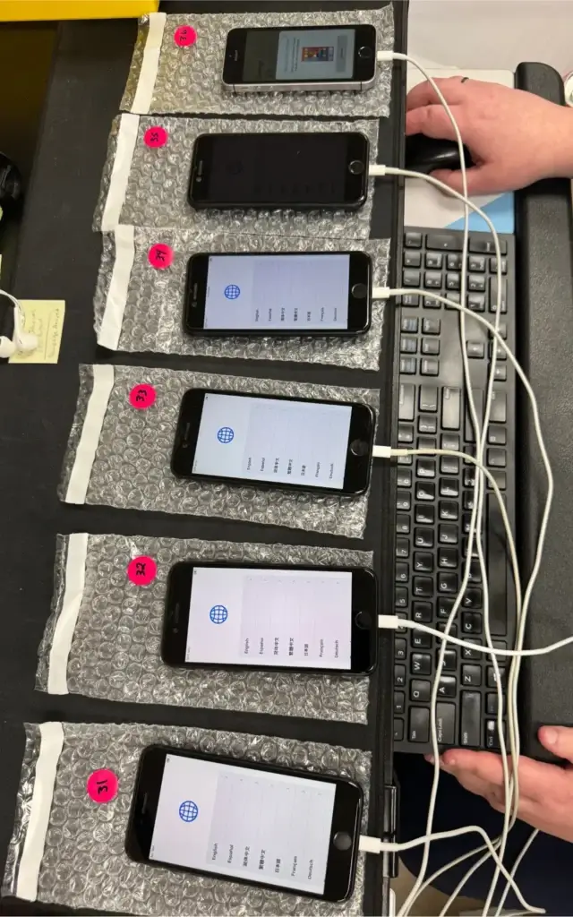 Phones being tested at SmartphonesPLUS