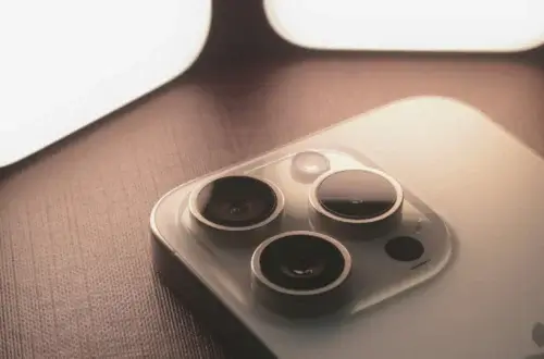 Refurbished vs New Phones: Which Is the Better Deal?